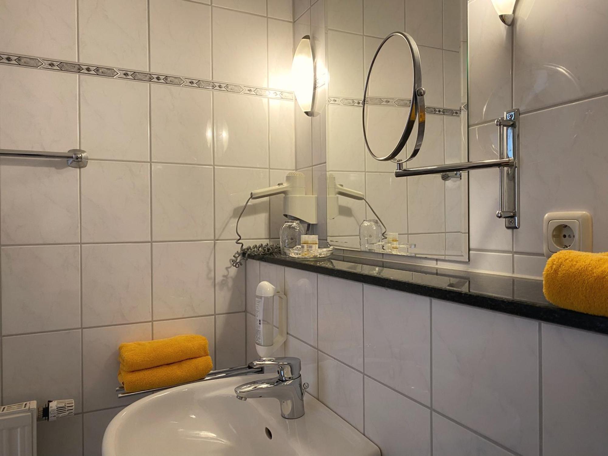 Hotel-Restaurant-Haus Berger Viersen Zewnętrze zdjęcie